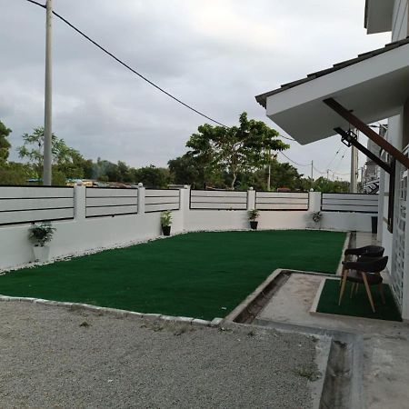 In Homestay Corner บาตู ปาฮัท ภายนอก รูปภาพ
